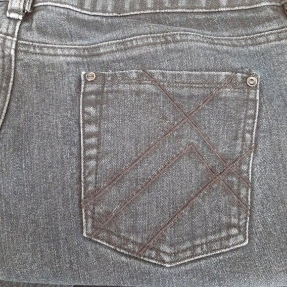 GASOLINE Straight Leg Crop Jeans Mid-Rise Blue Denim Sz 16 - Picture 9 of 9